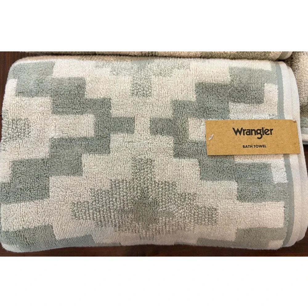 Wrangler 2 Bath Towels And 2 Hand Towel Set, Seafoam Green Aztec Country Western